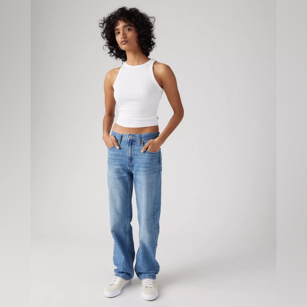 Levi's Low Pro Straight Light/Medium Wash Denim Jeans Women’s Size 30 💙🩵